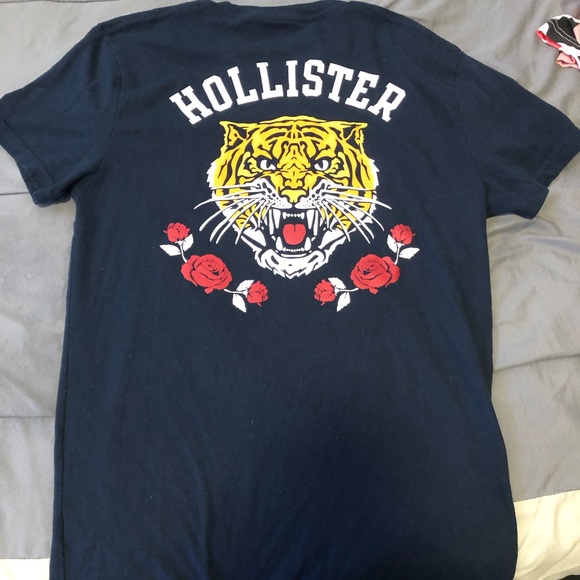 Hollister T-shirt - Picture 2 of 3